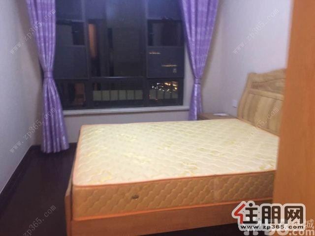 青秀凤岭北荣和悦府全新精装大四房、看全景