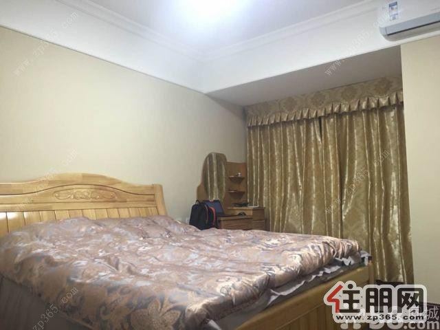 青秀凤岭北荣和悦府全新精装大四房、看全景