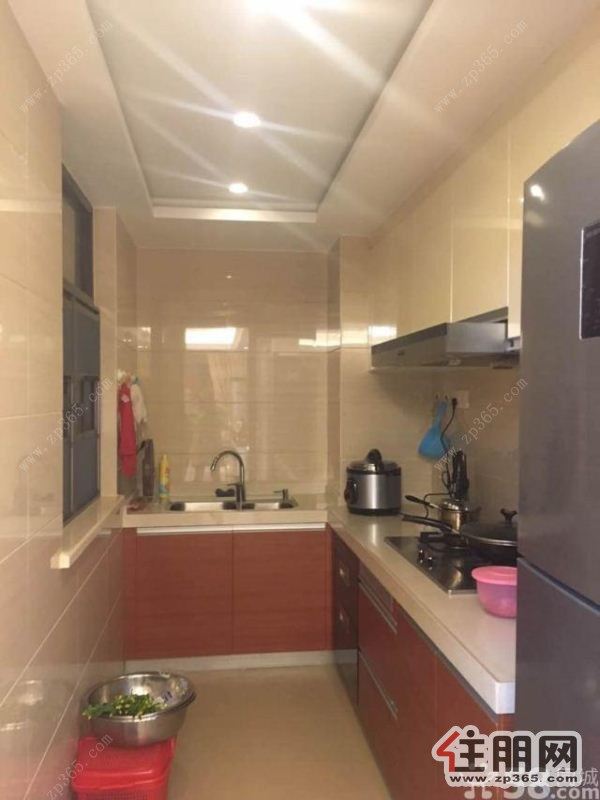 青秀凤岭北荣和悦府全新精装大四房、看全景