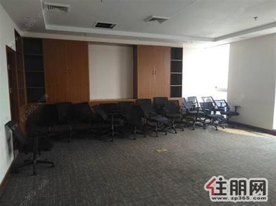 青秀区-青秀万达300平大空间，***修，带部分办公用具