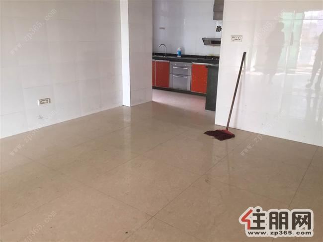 靓房低价抢租,京城商贸2300元3室2厅1卫精装修