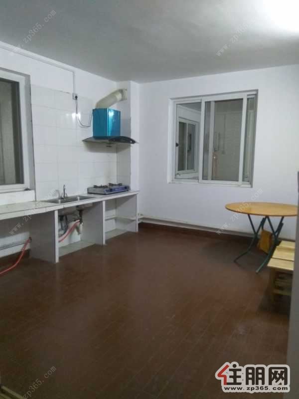 靓房低价抢租,东祥福苑1600元3室1厅2卫普通装修