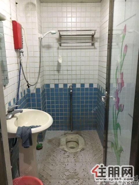 柳江桥头蓝色港湾3室2厅精装修空房出租