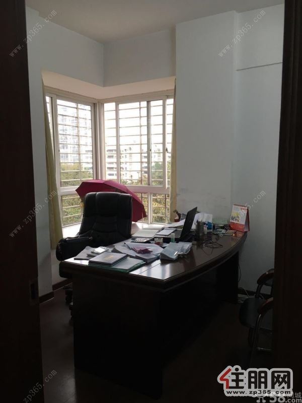 柳南政府金都汇4室3厅150平米办公首选