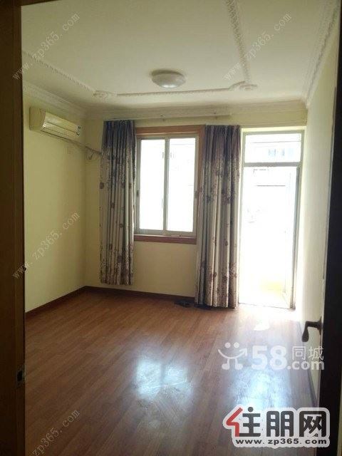 平湖家居拎包入住干净整洁停车方便生活