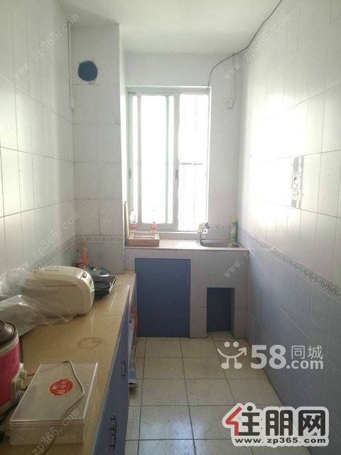 平湖家居拎包入住干净整洁停车方便生活