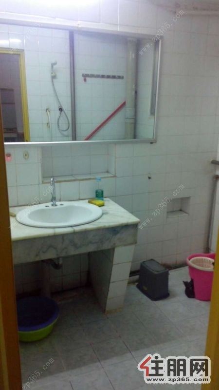 园湖路党派机关宿舍,免物业费,停车方便3