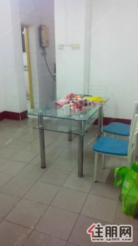 园湖路党派机关宿舍,免物业费,停车方便3