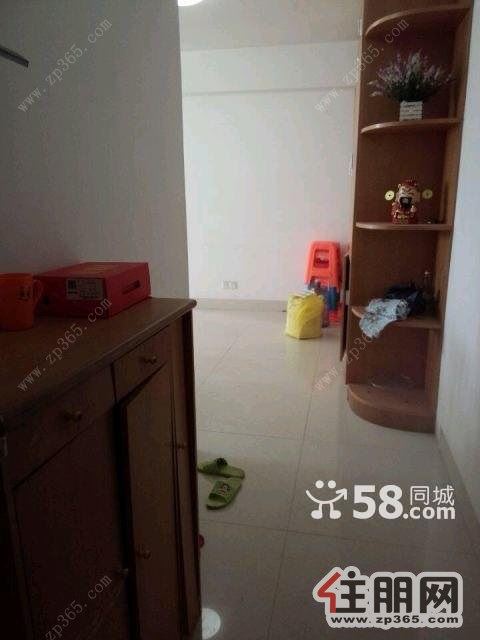 朝阳绿城翠堤湾2室2厅93平米简单装修空