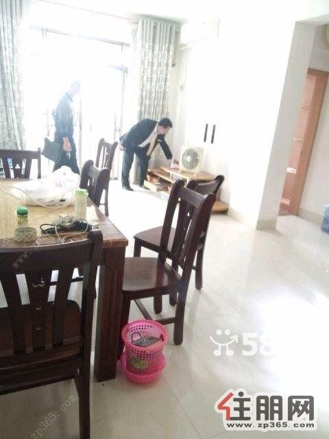 朝阳绿城翠堤湾2室2厅93平米简单装修空