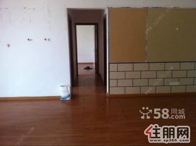 朝阳中心-超宽敞房4房2厅2卫+阳台火车站旁兴华苑