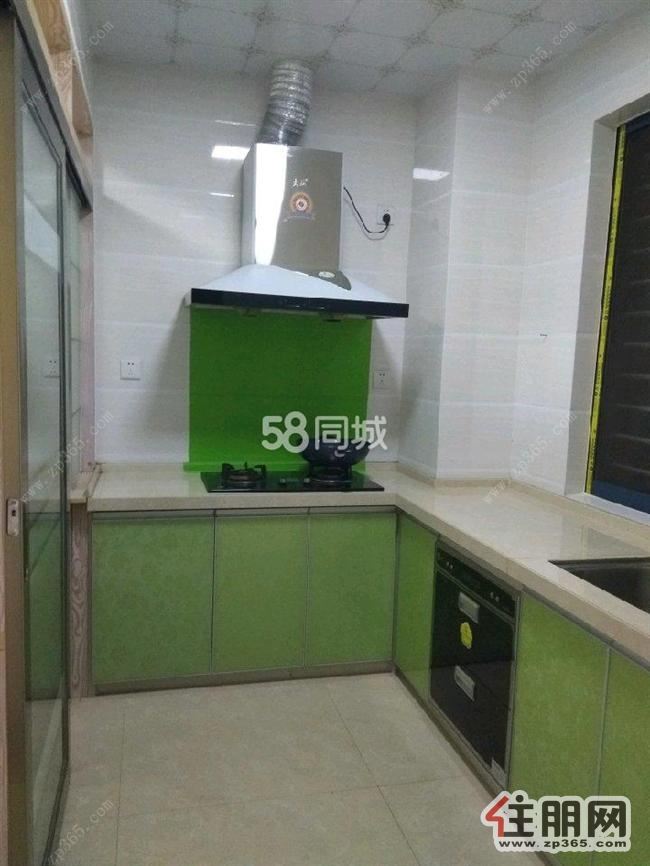 新房子,首次出租,交通便利,可拎包入住