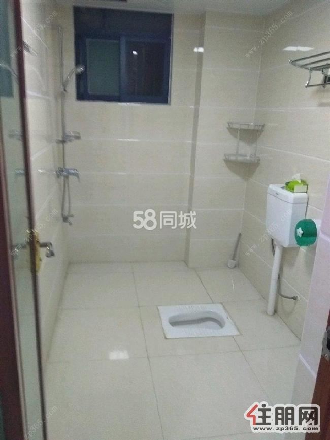 新房子,首次出租,交通便利,可拎包入住