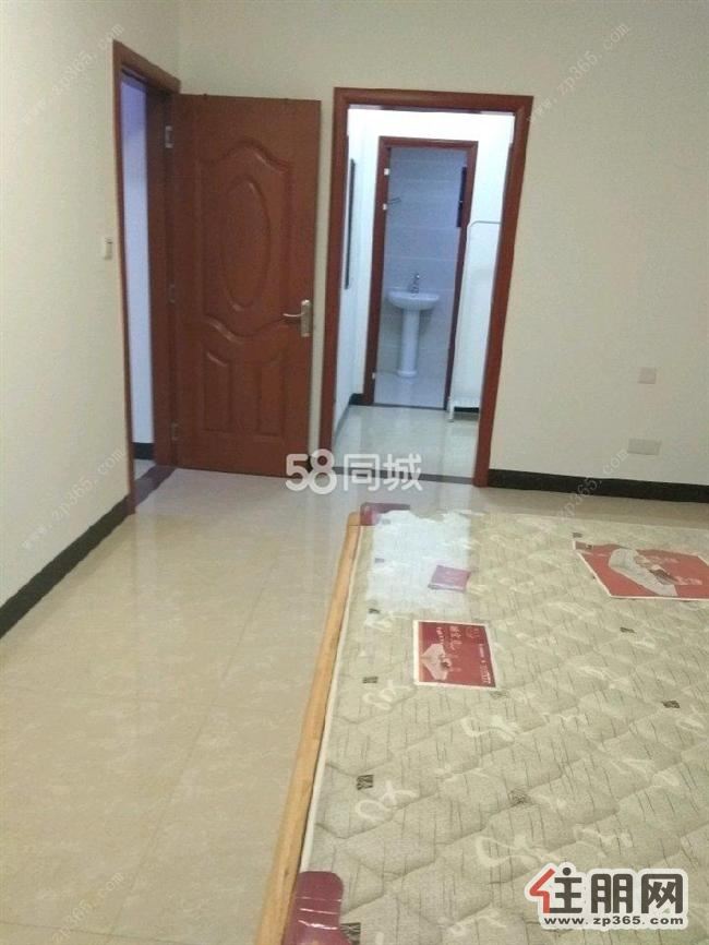 新房子,首次出租,交通便利,可拎包入住