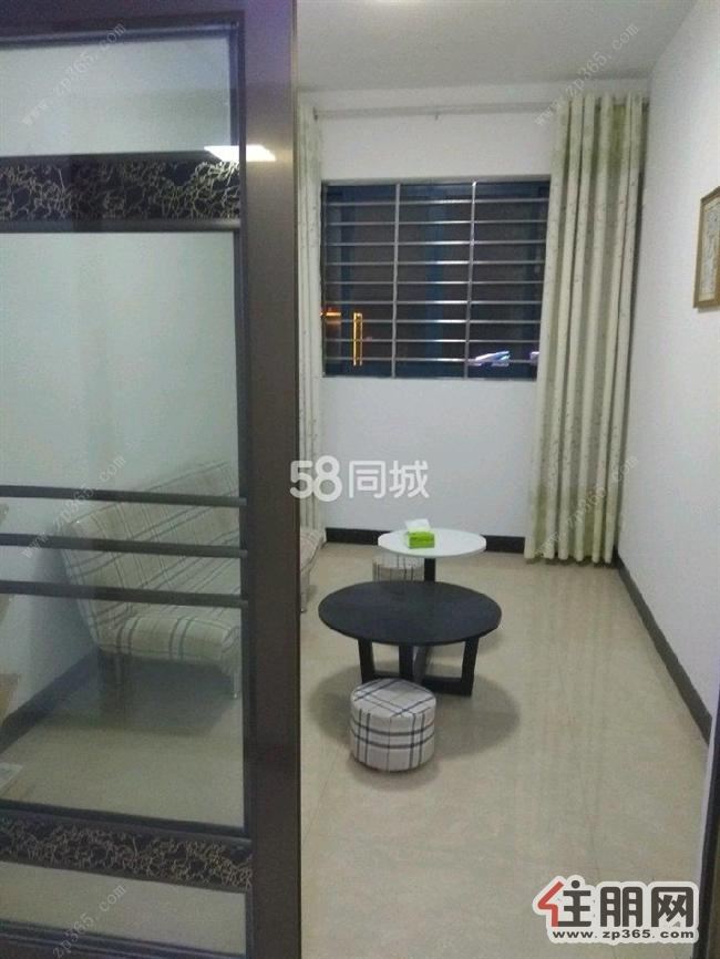 新房子,首次出租,交通便利,可拎包入住