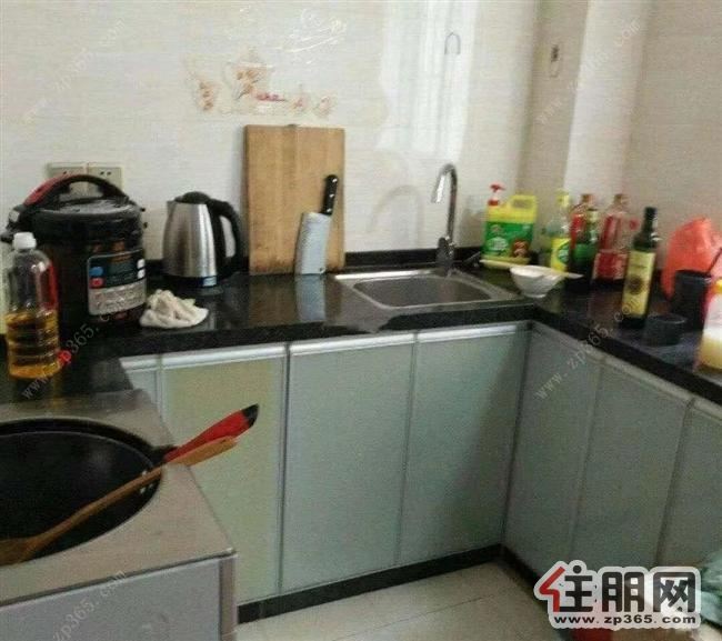 广汇东湖城正规1房1厅53平,端正户型坐拥东湖公园美景吧