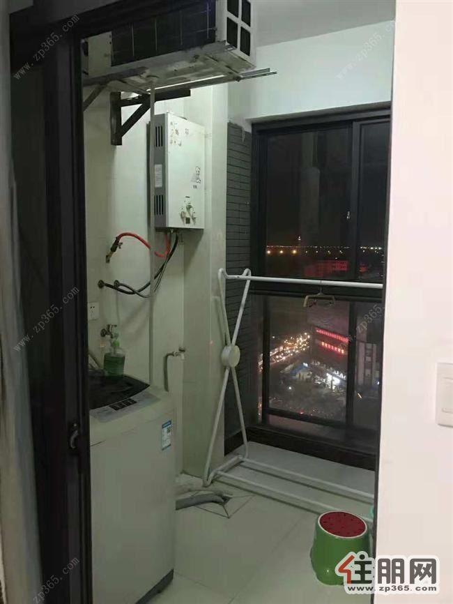 唐人街1200元1室0厅1卫精装修,家具家电齐全黄金楼层!