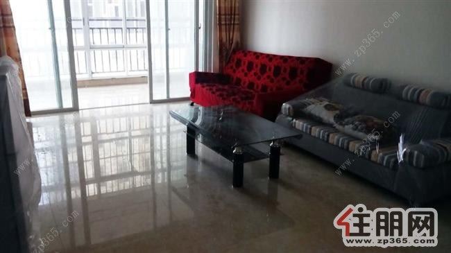 好房出租,居住舒适,中央广场1600元