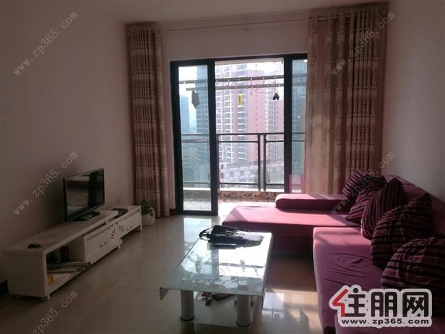 清爽大户型齐全家私海辰国际2100元3室2厅1卫中装