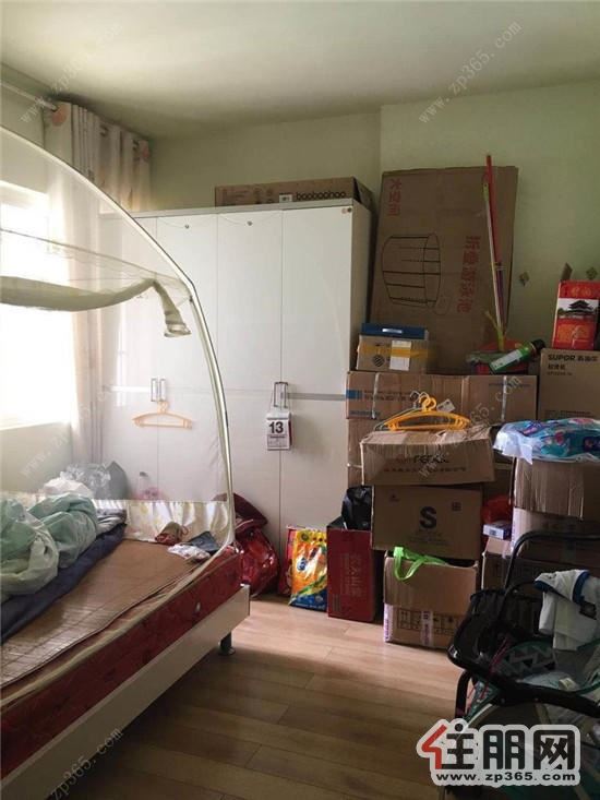 盛世名门1800元3室2厅2卫中装,家具电器齐全非常干净!