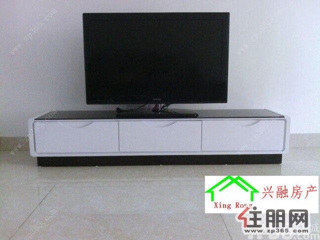 《江滨豪园》高档小区,1室1厅精装修
