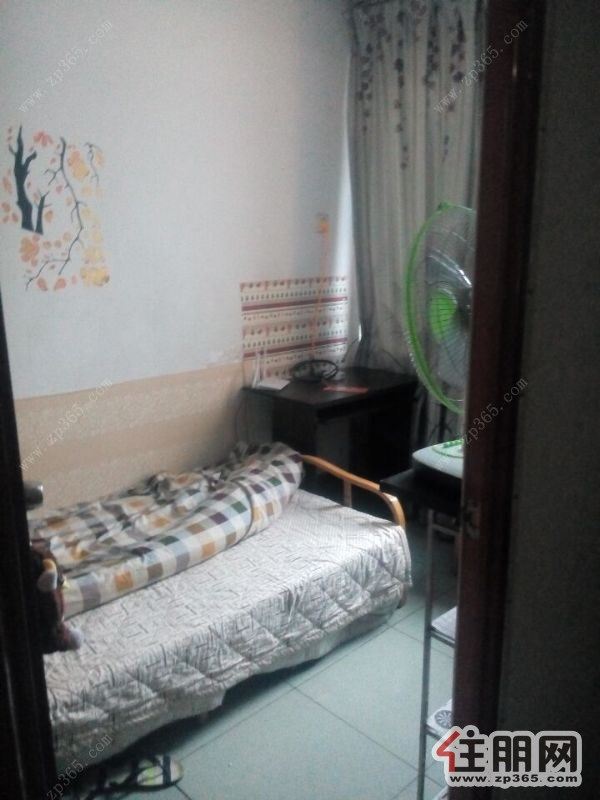 体育路鹿山花苑中装两房除了没有冰