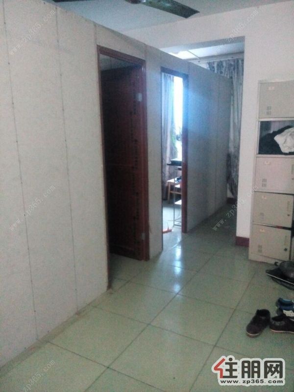 体育路鹿山花苑中装两房除了没有冰