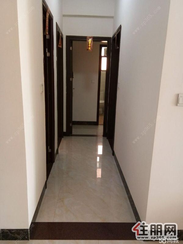 城市怡景1650元3室2厅1卫精装