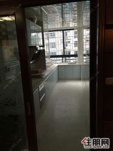 鱼峰区，华润商圈旁华展华园超靓3房仅租2600