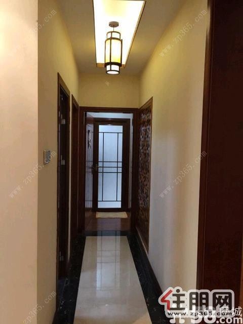 清华坊豪装花园黄金一楼3室2厅110平米
