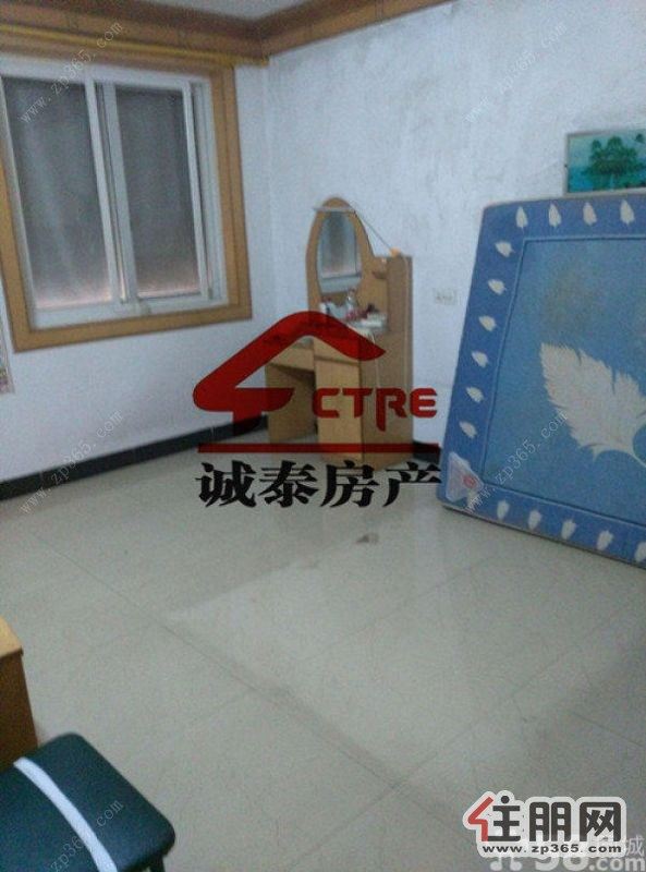 桂中菜市附近桂中花苑后面体育中心旁大两房