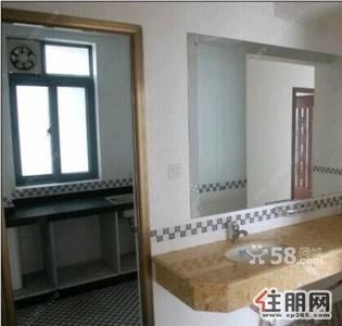 青秀区，(出租)精装171平米带办公设备,配车位