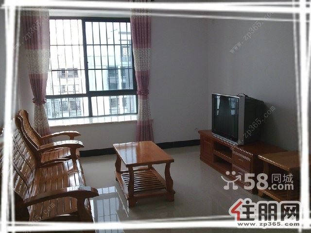 大城小院1900元2室2厅1卫精装