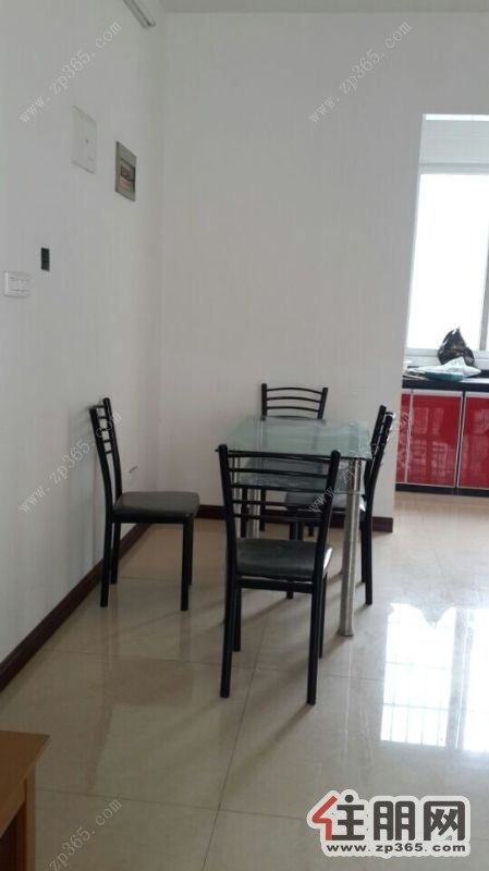 华展华园1500元2室2厅1卫普通