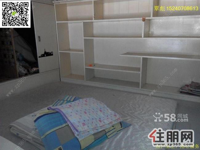 青年国际1300元1室1厅1卫普通装修全