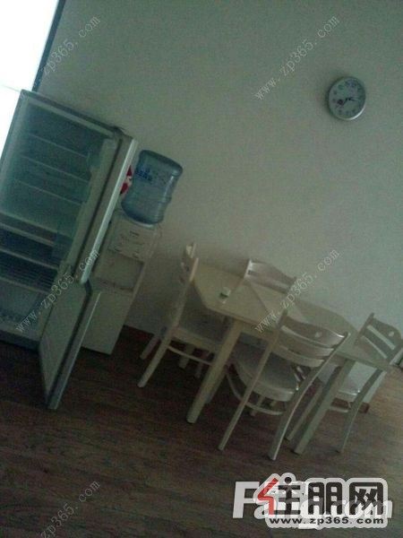 骋望骊都两房精装修家电齐全拎包入住180