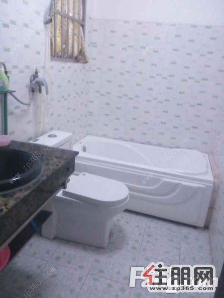 民大旁西湖东郡小三房实惠价格1800元家