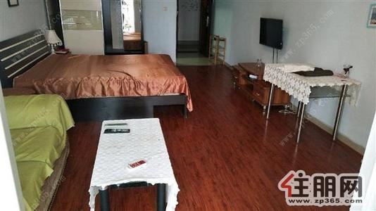 海城区，和安商都1200元1室1厅1卫***修，家电齐全，拎包入住!