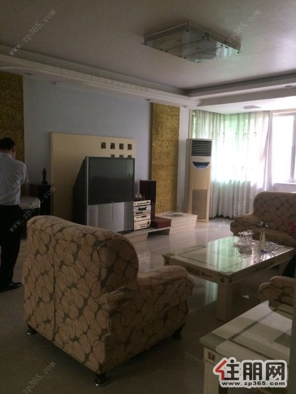 北站路,三中路,八一路地段,飞龙景园