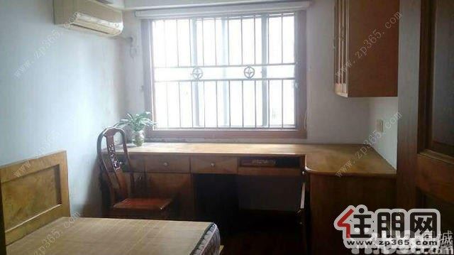 朝阳聚宝苑3室2厅120平米简单装修押二