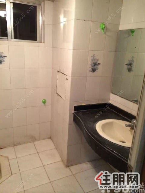 民主路聚宝苑精装5房可居家、办公都市物语