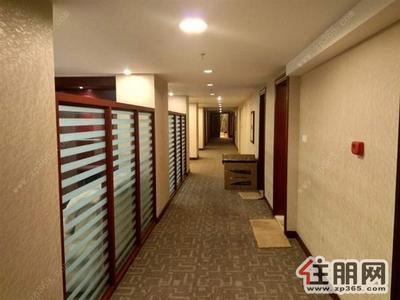 朝阳中心-朝阳广场丽原天际旁环球时代1560㎡办公