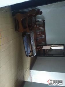 城中区，商行宿舍1300元3室2厅1卫普通装修采光好交通便利配套完善