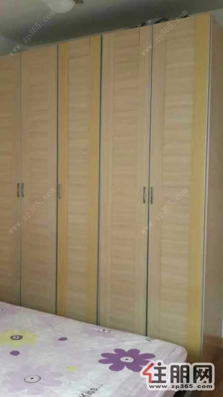 超好的地段,可直接入住,嘉宝商住楼2100元2室2厅1卫中装