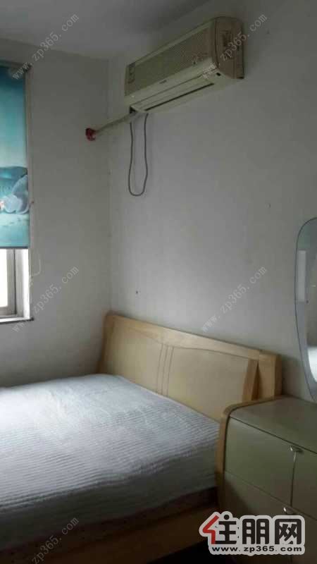 超好的地段,可直接入住,嘉宝商住楼2100元2室2厅1卫中装