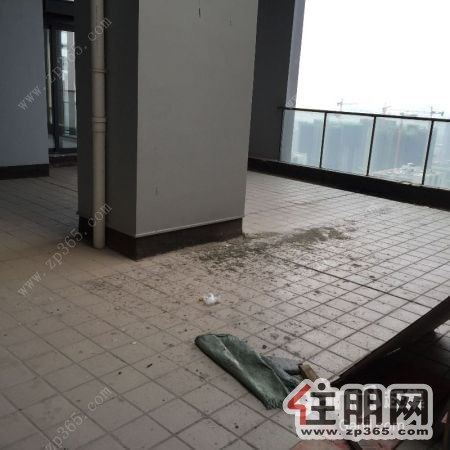 阳光九州盛丰国际260平米纯毛坯高层