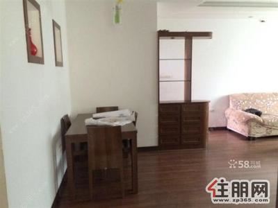 城中区，八一路北站路飞龙景苑北岸馨园鑫雅居3房全