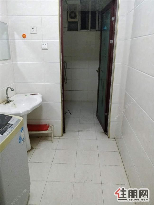 出租万达广场旁公务员小区4房