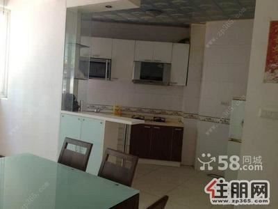 城中区，南亚风情3室2厅精装修有车位家电全