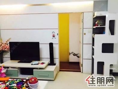 青秀区-人才市场旁，汇春广场两房，户型方正，高楼层，视野开阔，拎包入住